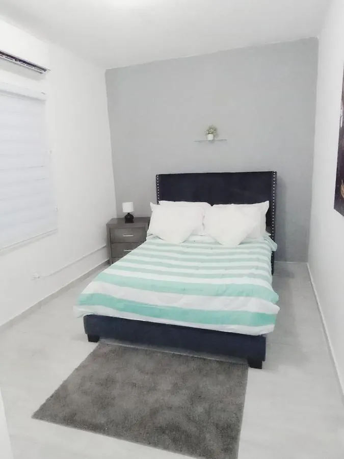 Urban Lodgings Two @ Roosevelt 457 San Juan Apartment